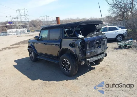 2021 Ford Bronco Outer Banks z USA, uszkodzony, nr VIN 1FMDE5BH1MLA88205